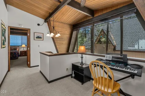 57165 Mink Lane Sunriver OR 97707