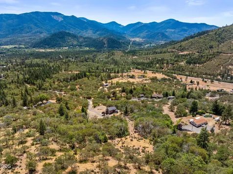 919 Scott Drive Grants Pass OR 97527