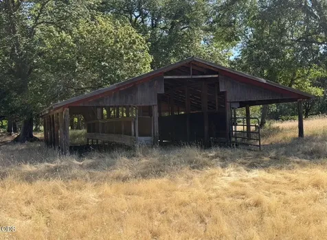706 Creek Road Azalea OR 97410