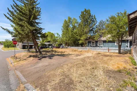 NW Lava Road Bend OR 97703