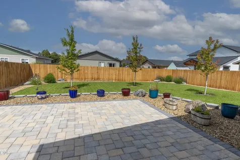 633 Patriot Drive Metolius OR 97741