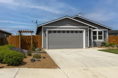 633 Patriot Drive Metolius OR 97741