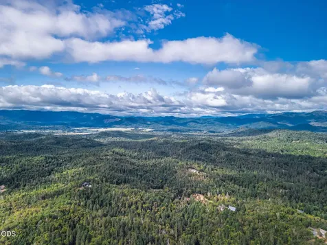 509 Carter Drive Grants Pass OR 97526