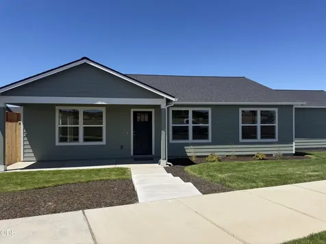 651 NE Mitchell Street Madras OR 97741