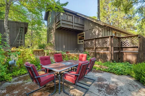475 Penny Lane Grants Pass OR 97527