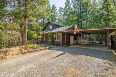 475 Penny Lane Grants Pass OR 97527