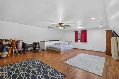 475 Penny Lane Grants Pass OR 97527