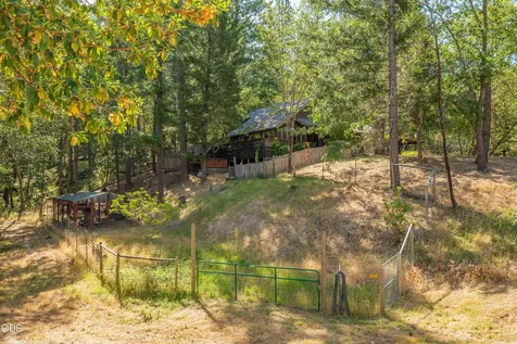 475 Penny Lane Grants Pass OR 97527
