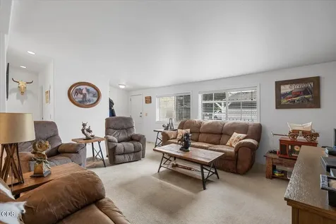 4624 S Pacific Highway Phoenix OR 97535