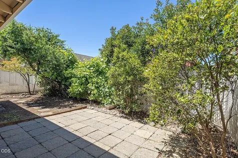 430 W Crystal Drive Eagle Point OR 97524