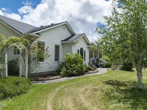 279 Ridgefield Road Grants Pass OR 97527