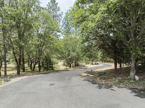 279 Ridgefield Road Grants Pass OR 97527