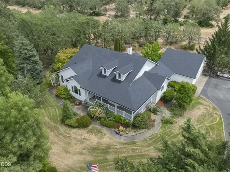 279 Ridgefield Road Grants Pass OR 97527