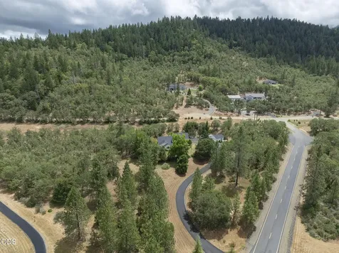 279 Ridgefield Road Grants Pass OR 97527