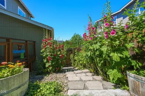 63776 Hunters Circle Bend OR 97701