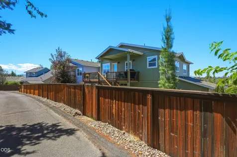 63776 Hunters Circle Bend OR 97701