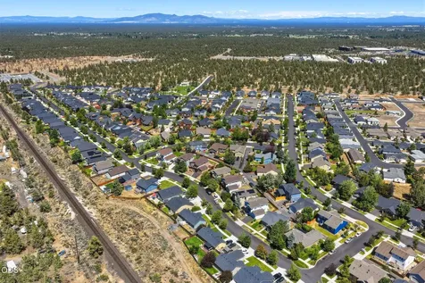 63776 Hunters Circle Bend OR 97701