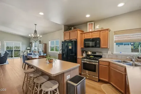 63776 Hunters Circle Bend OR 97701