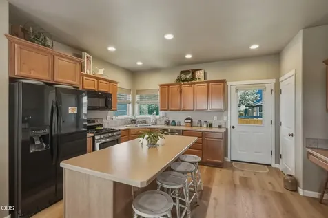 63776 Hunters Circle Bend OR 97701