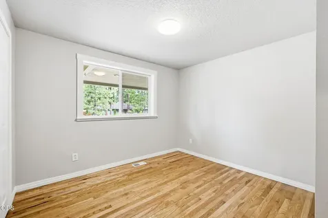 19637 Poplar Street Bend OR 97702