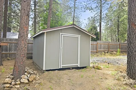19637 Poplar Street Bend OR 97702