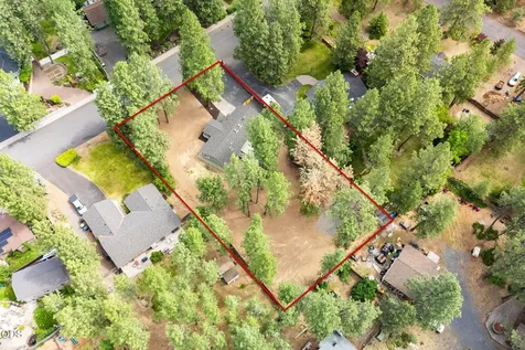 19637 Poplar Street Bend OR 97702