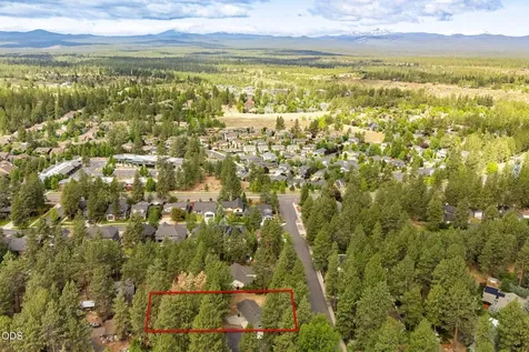 19637 Poplar Street Bend OR 97702