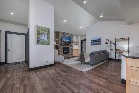 2340 NW Bens Court Bend OR 97703
