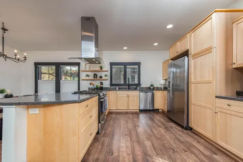 2340 NW Bens Court Bend OR 97703