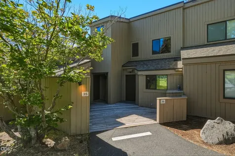 12900 Hawks Beard Black Butte Ranch OR 97759