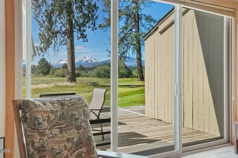 12900 Hawks Beard Black Butte Ranch OR 97759
