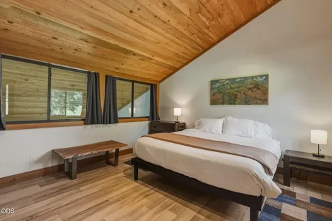 12900 Hawks Beard Black Butte Ranch OR 97759