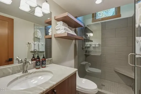 12900 Hawks Beard Black Butte Ranch OR 97759