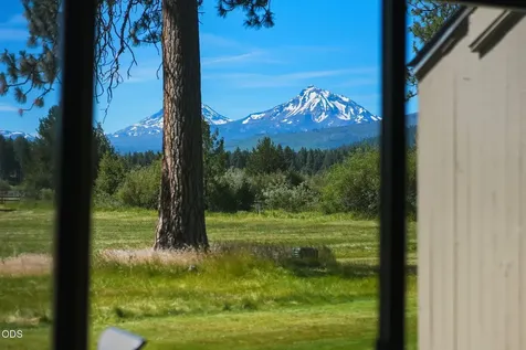 12900 Hawks Beard Black Butte Ranch OR 97759