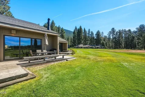 12900 Hawks Beard Black Butte Ranch OR 97759
