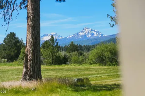12900 Hawks Beard Black Butte Ranch OR 97759