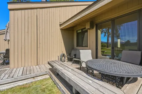 12900 Hawks Beard Black Butte Ranch OR 97759