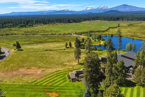 12900 Hawks Beard Black Butte Ranch OR 97759