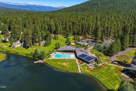 12900 Hawks Beard Black Butte Ranch OR 97759