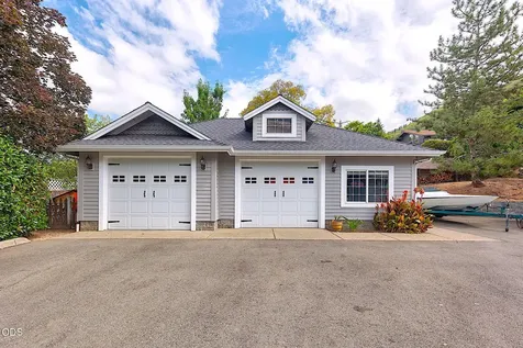 921 NE Beacon Drive Grants Pass OR 97526