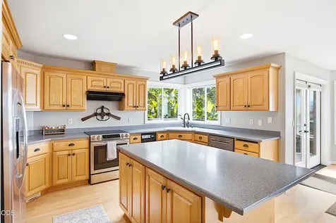921 NE Beacon Drive Grants Pass OR 97526
