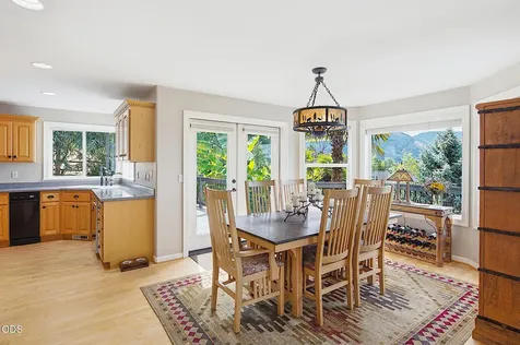 921 NE Beacon Drive Grants Pass OR 97526