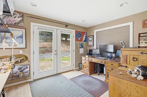 921 NE Beacon Drive Grants Pass OR 97526