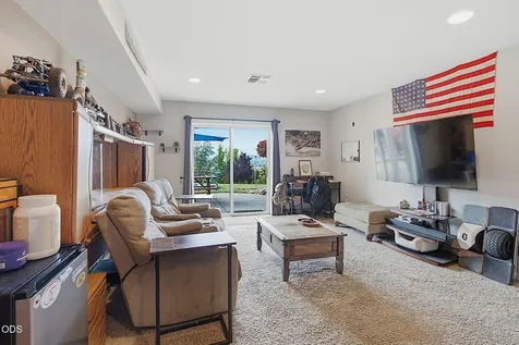 921 NE Beacon Drive Grants Pass OR 97526