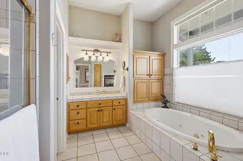 921 NE Beacon Drive Grants Pass OR 97526
