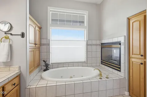 921 NE Beacon Drive Grants Pass OR 97526