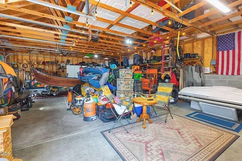 921 NE Beacon Drive Grants Pass OR 97526