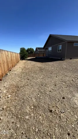 898 SE Strawberry Lane Madras OR 97741
