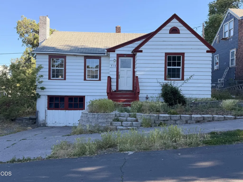 718 Roseway Drive Klamath Falls OR 97601