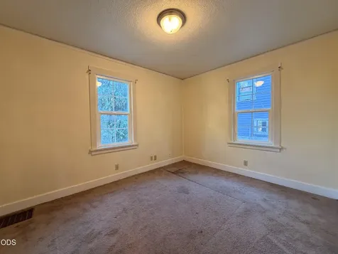 718 Roseway Drive Klamath Falls OR 97601